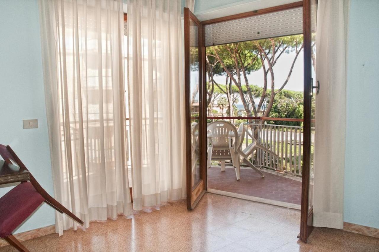 Residence Riva Gaia Террачина Экстерьер фото