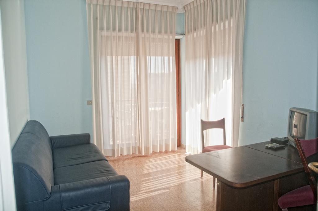 Residence Riva Gaia Террачина Номер фото